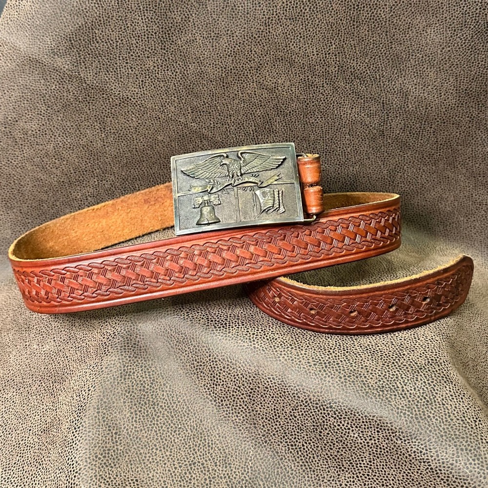 Triple K Leather Belt & American Heritage Symbols Bicentennial Buckle Size 44
